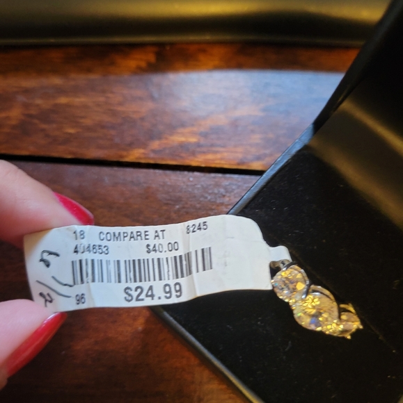 3 Stone Cubix Zirconia Ring Size 6-6.5 - Picture 3 of 4